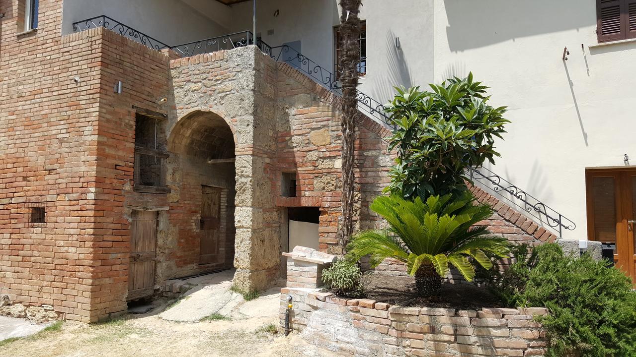 Montevenere 83 Villa Chiusi Exterior photo